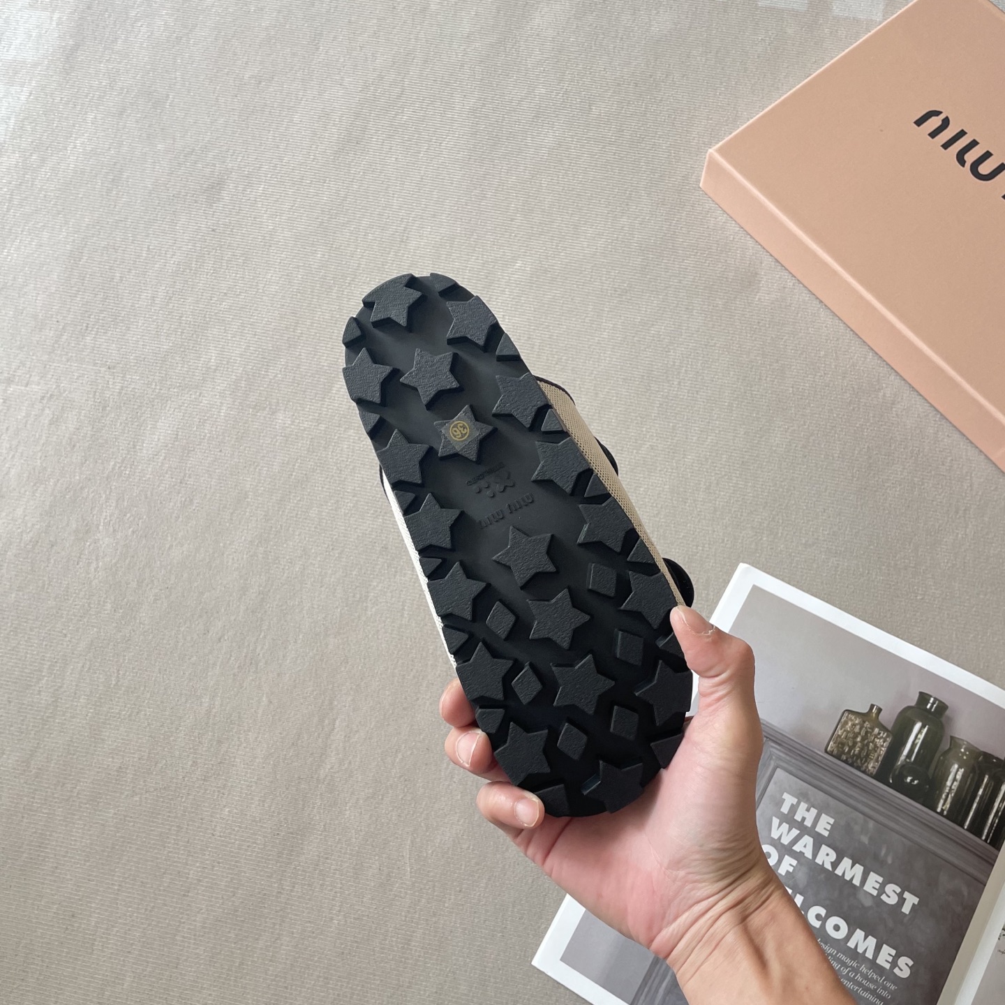 כפכפים מיו מיו – תמונה 5