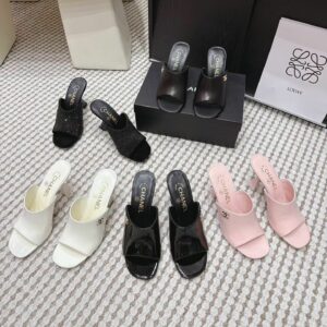 כפכפי עקב שאנל