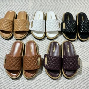 כפכפים שאנל