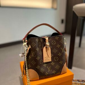 תיק דלי לואי ויטון